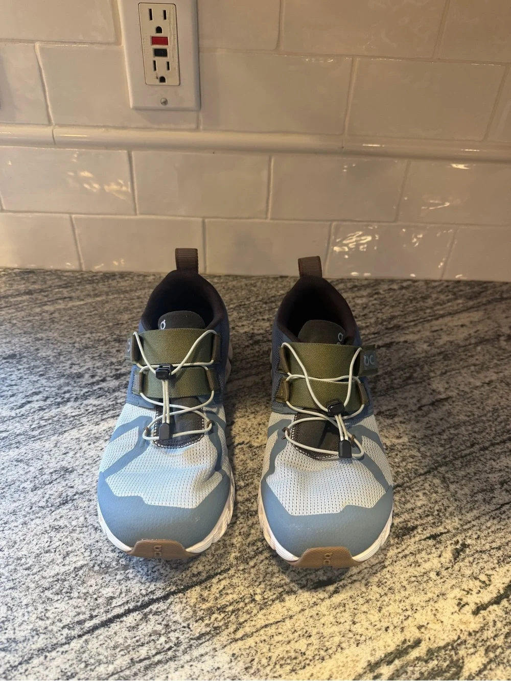 Women’s On Cloud Nexus Size 8.5